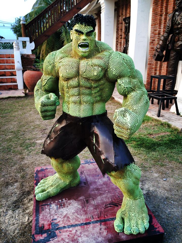 An old version of the Hulk sculpture.