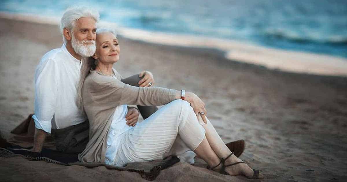 Russian Photographer Captures Photos of Elderly Couple Whose Love ...