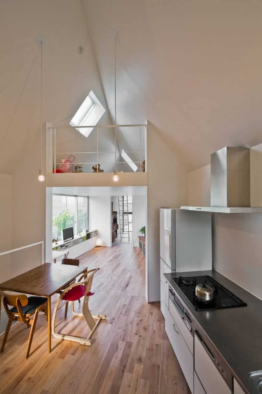 Narrow House In Japan Proves Tiny Homes Can Be Awesome