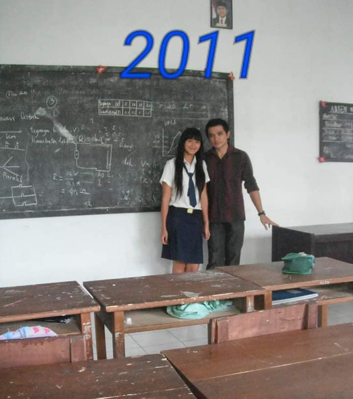 Student year relationship teacher and 13 old Teacher